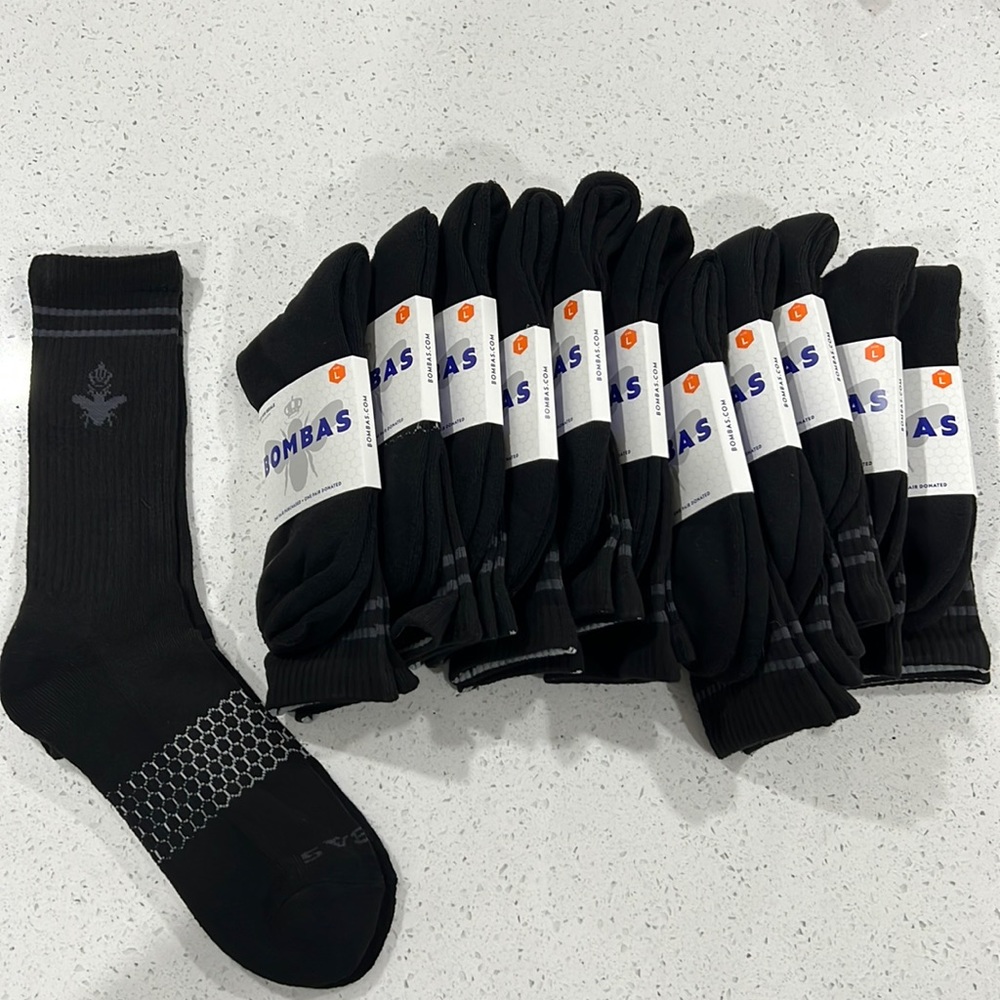 - Bombas long socks